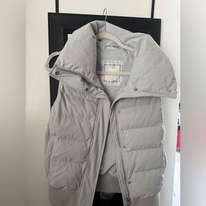 Lorna Jane Light Gray down fast